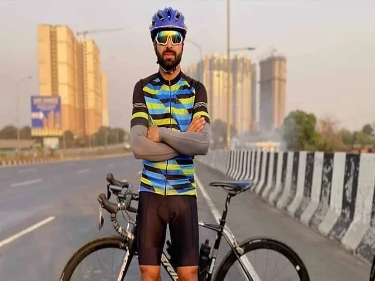 AFarooqi3's tweet photo. #KashmiriAchievers
#KashmiriEntrepreneur
#KashmiriSportsAchievers
@adgpi @ChinarcorpsIA @NorthernComd_IA @ManojNaravane @PMOIndia https://t.co/denMMlJqiu