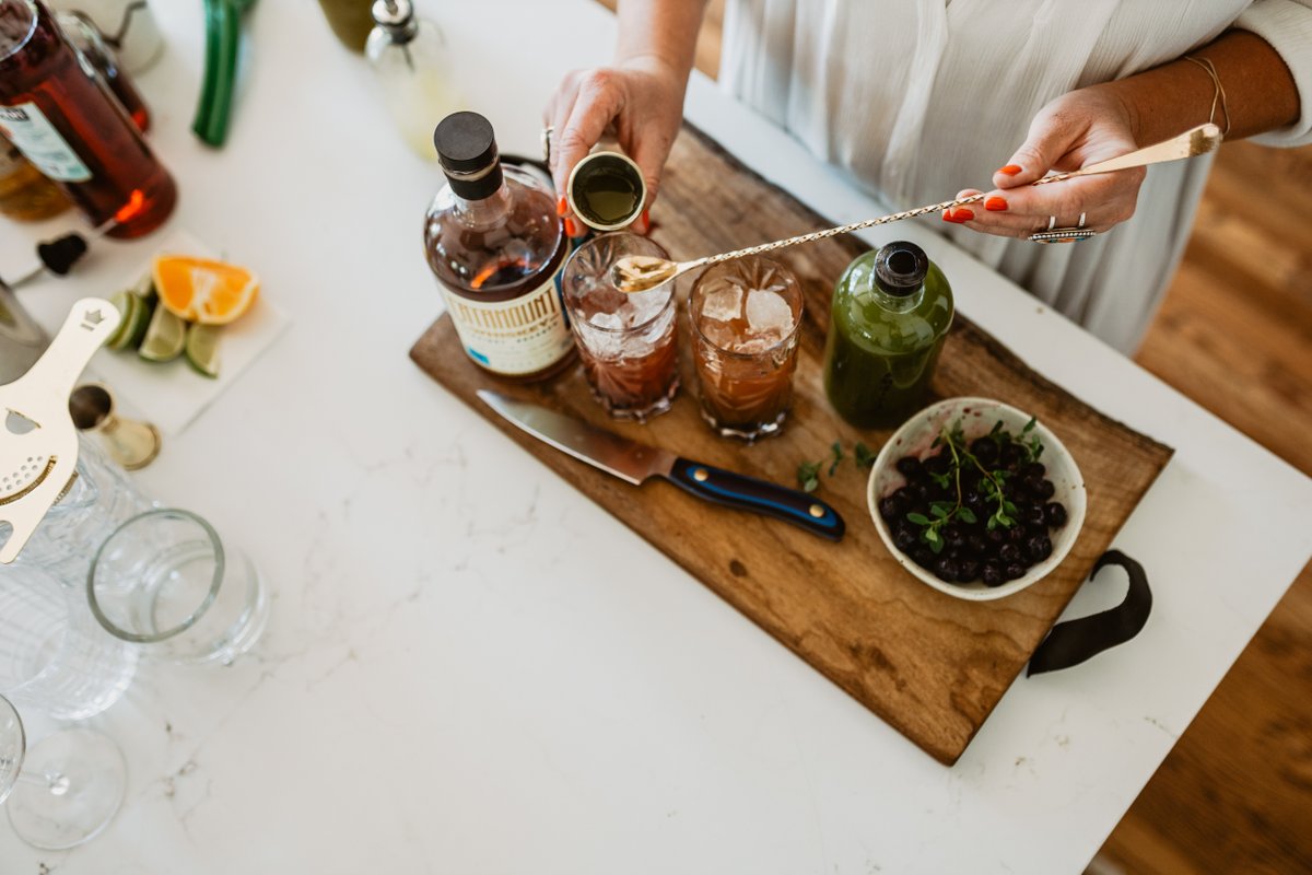#GIVEAWAY – #Mixologist We are giving away all the tools needed to make an expertly crafted cocktail at home! Items: GTD shaking set, spoon, jigger, muddler, opener &amp; strainer! 

How to enter:
1️⃣Like this photo &amp; follow <a href="/tetondistillery/">Teton Distillery</a>
2️⃣Tag your friend
Extra entry:
3️⃣Retweet