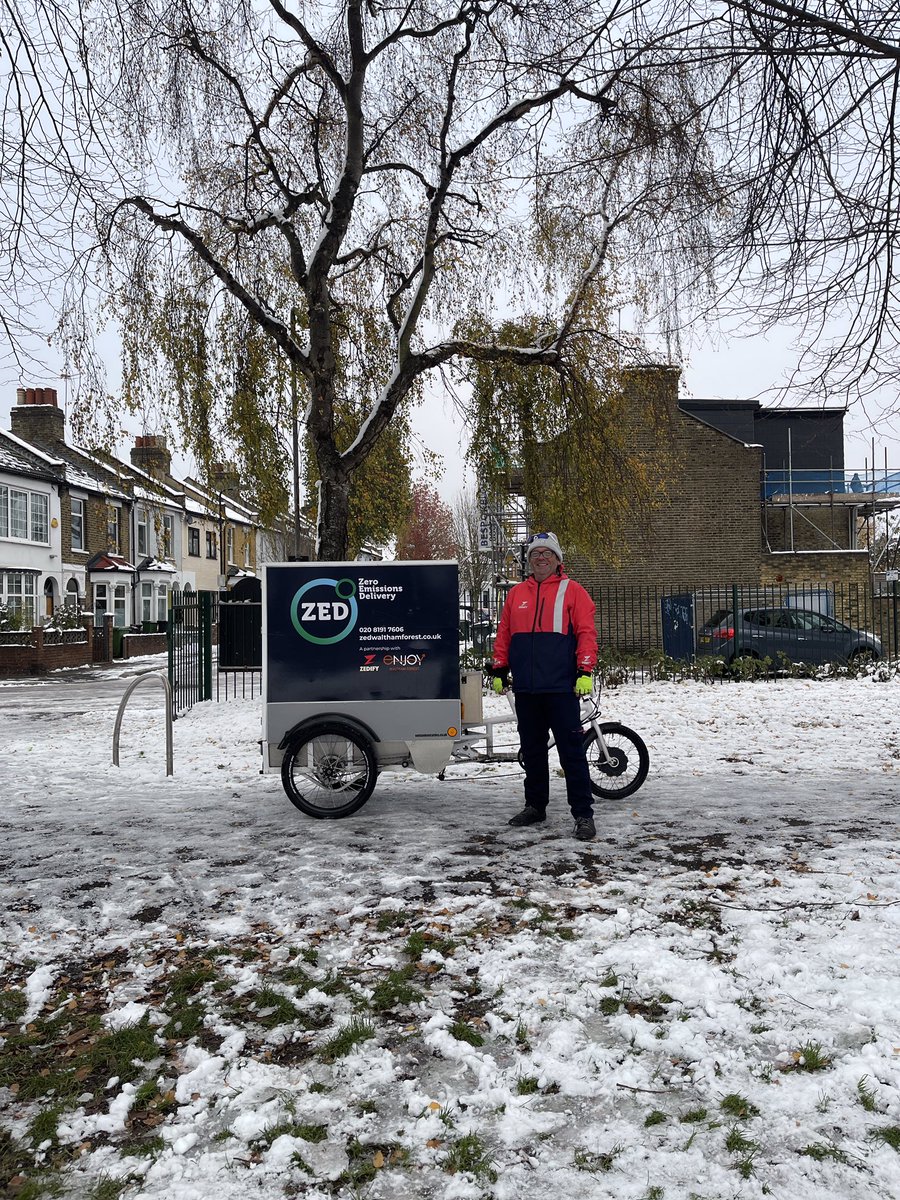 2/ Since Nov. ‘22 @zedlbwf have been delivering over 2000 packages for the fashion retailer @ZARA across @wfcouncil postcodes. They also deliver for and on behalf of local businesses and service providers. #CargoBikes #CargoBikesRock #CargoBikesAreTheFuture