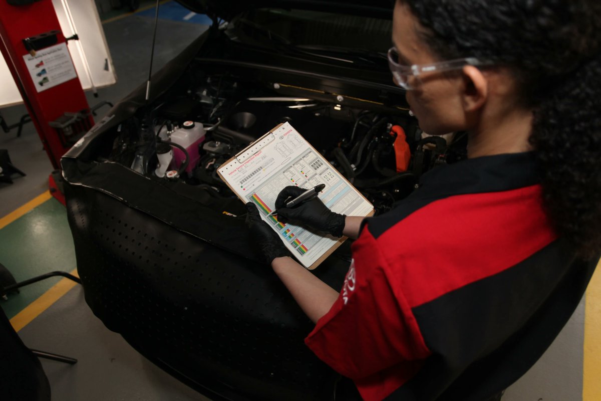 Ens_Auto's tweet image. 🔧Keep your Toyota running like new with Toyota Genuine Parts, available at Ens Toyota!

 📍627 Brand Court, Saskatoon
🖱EnsToyota.ca
📱(306) 653-5611

🚗💯 #ToyotaGenuineParts #EnsToyota #WarrantyProtection #YXE #Saskatoon