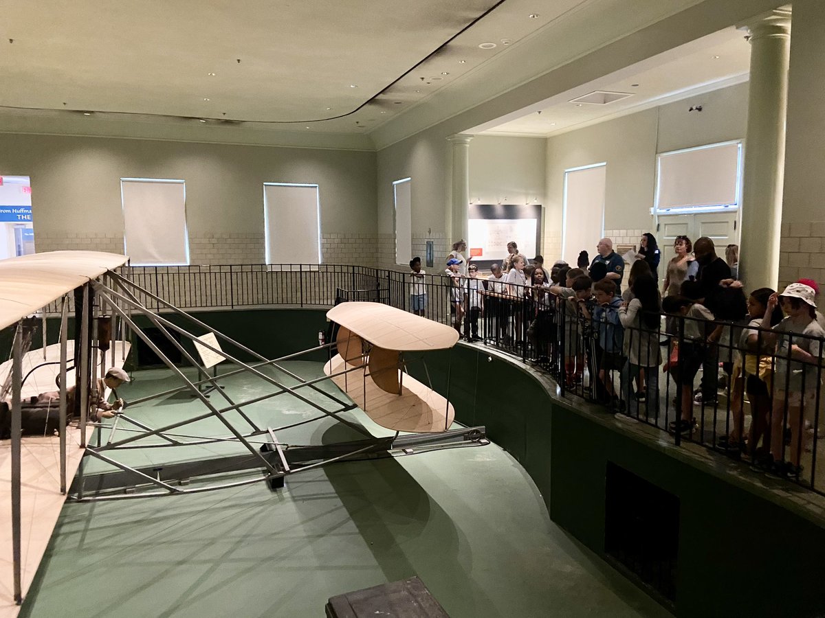 MrsOliver27's tweet photo. We had a great time at Carillon Historical Park learning about the Wright Brothers and life in the past! @daytonhistory #cheetahpride #WEareLakota https://t.co/XqSMqsU92s