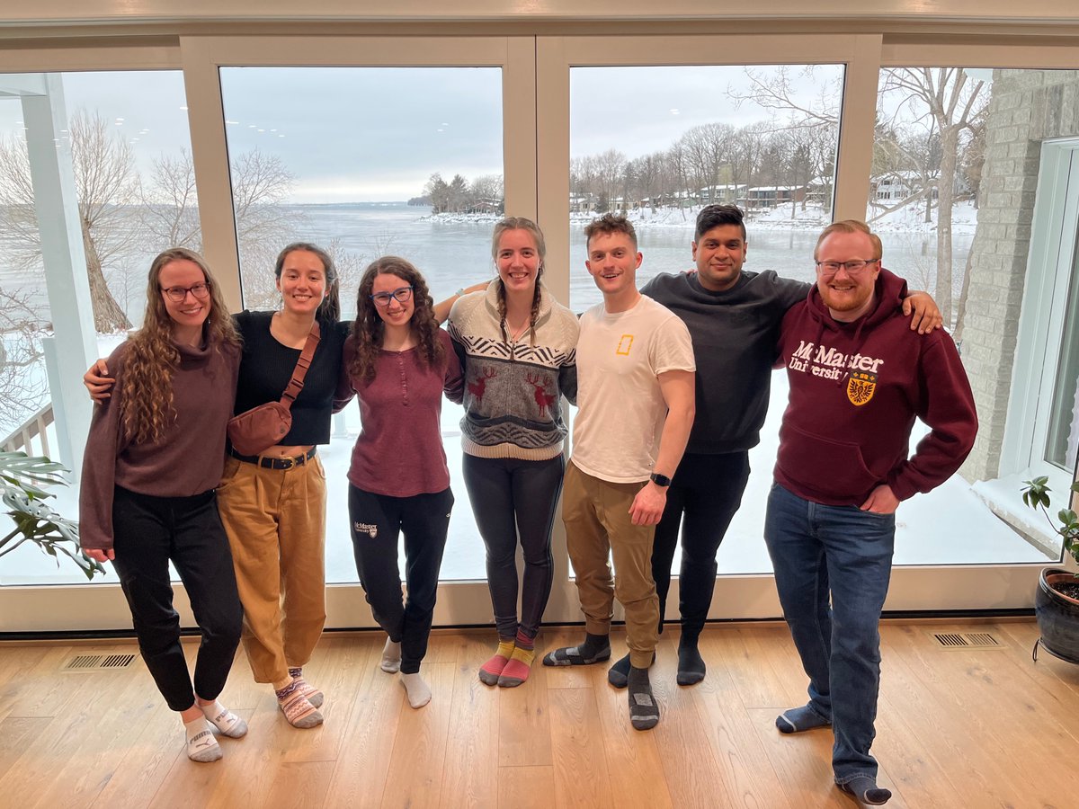 LatulippeLab's tweet image. Throwback to our Latu-ski trip this past winter!!

We're excited to welcome our new summer students and have plenty more lab outings this summer!