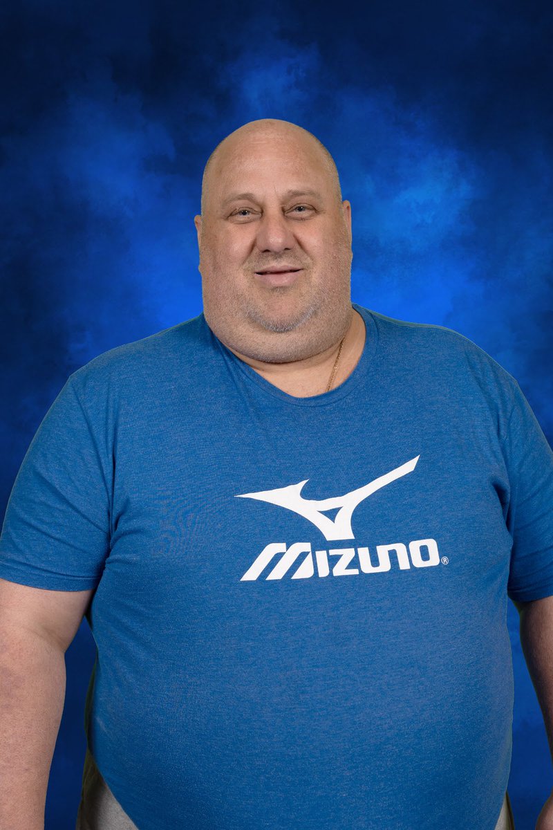 MIEliteVB's tweet photo. It’s with an incredibly heavy heart that we have to share that our own Reeder Singler passed away suddenly overnight on Monday. 

Reeder embodied everything that Michigan Elite stood for in the ways that he cared for his players, families, and community. https://t.co/JeDe9g74bf