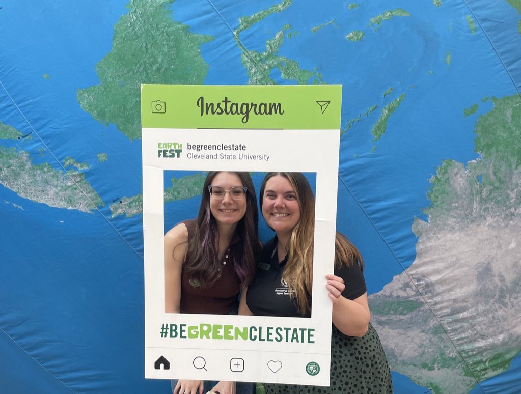 Stopped by the Student Center this afternoon to support the Department of Sustainability at EarthFest 🌎 #BeGreenCLEstate