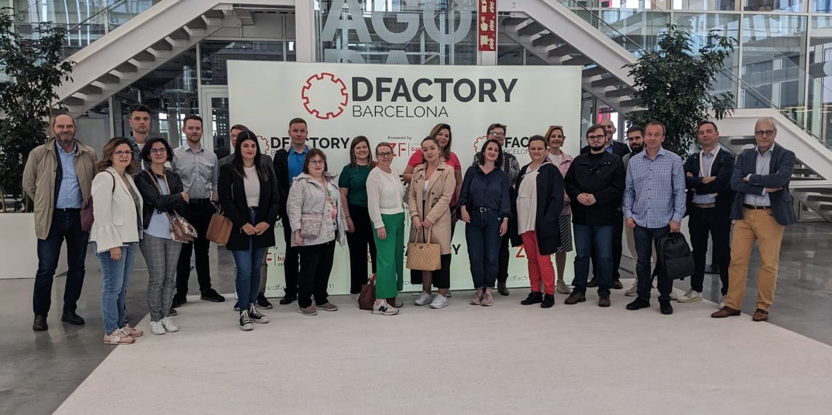 icamcyl's tweet photo. 📅 #interreg SMARTY consortium assisted to the Advanced Factories Expo &amp; DFactory Centre in #Barcelona
✅ @icamcyl  had the opportunity to get closer to the latest #technologies in #automatization and #digitalization of the #industry 🖥

👍An unbeatable way to finish  a #project! https://t.co/eaLXkR6sxQ