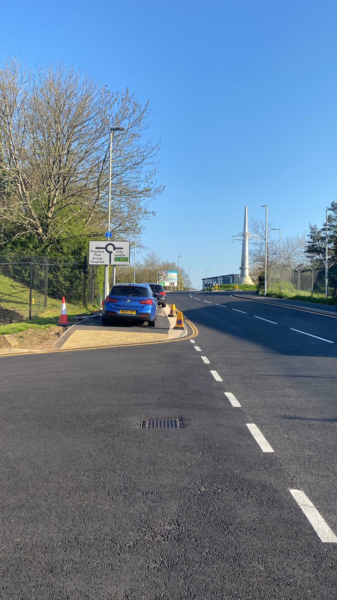 FisioRob's tweet photo. @willnobleuk this is continuing to occur with both @plymouthcc and @DevonAnderson87 both seemingly unable to enforce the law. If this was me at my work I’d be under Performance Management. How can we get things enforced seeing as @BodyWorldUK isn’t dealing with it either? https://t.co/WJQHIItwEx