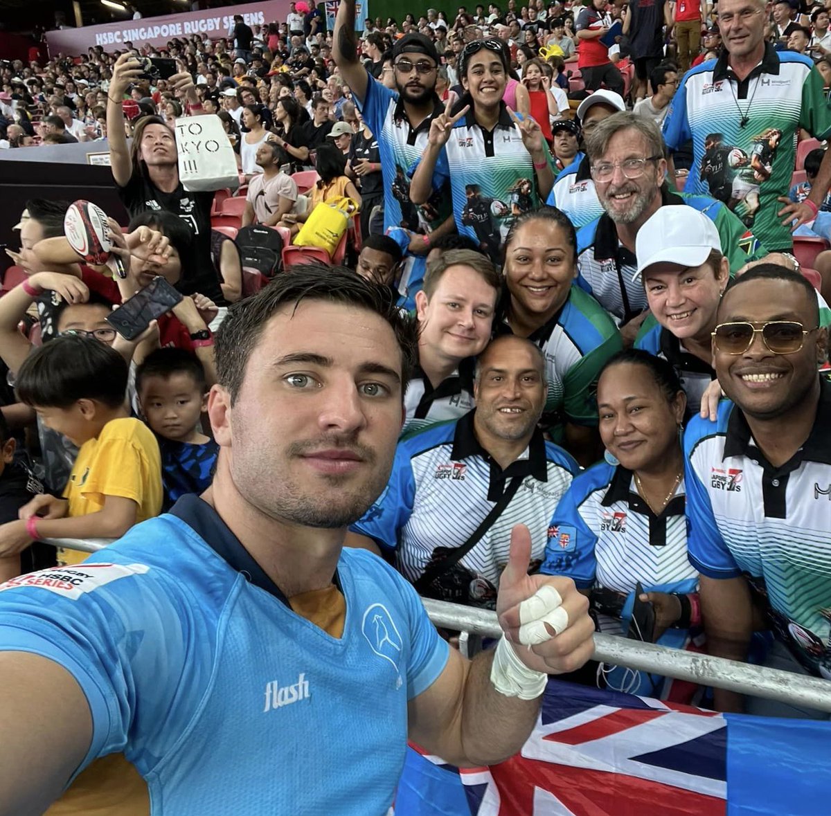 MindpearlGroup's tweet photo. Some impressions from Mindpearl's incentive trip to the Singapore 7s 🏉. An incredible opportunity for our Mindpearl South Africa  🇿🇦and Mindpearl Fiji 🇫🇯 offices to meet up and cheer our hearts out❣️

#Singapore7s #HSBC7s #Mindpearl #EmployerofChoice #WorkHardPlayHard https://t.co/YqxkRjAiVe