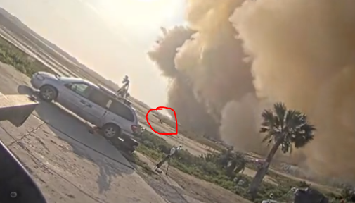 BrianHiggins's tweet photo. @samuelbartolo @LabPadre @elonmusk replaying the original clip from @LabPadre frame by frame it almost appears as if it is a bird getting thrown at the car at extremely high speed (though I'm sure it's probably just a piece of steel or concrete) https://t.co/QXXLJ7y2xl