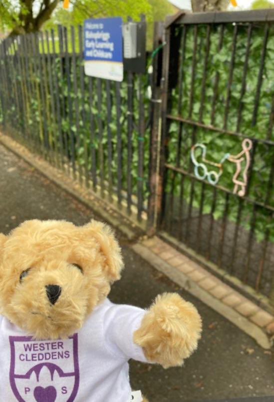 Miss Clancy tweet media