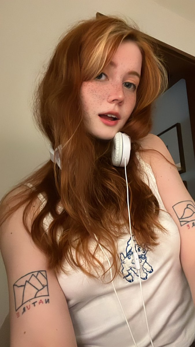 cutiepiealice1's tweet photo. 🚨I'm starting to stream on 0F right now!
Join by the link:
https://t.co/8khnSs5diM https://t.co/Rc6Fx9TEIT