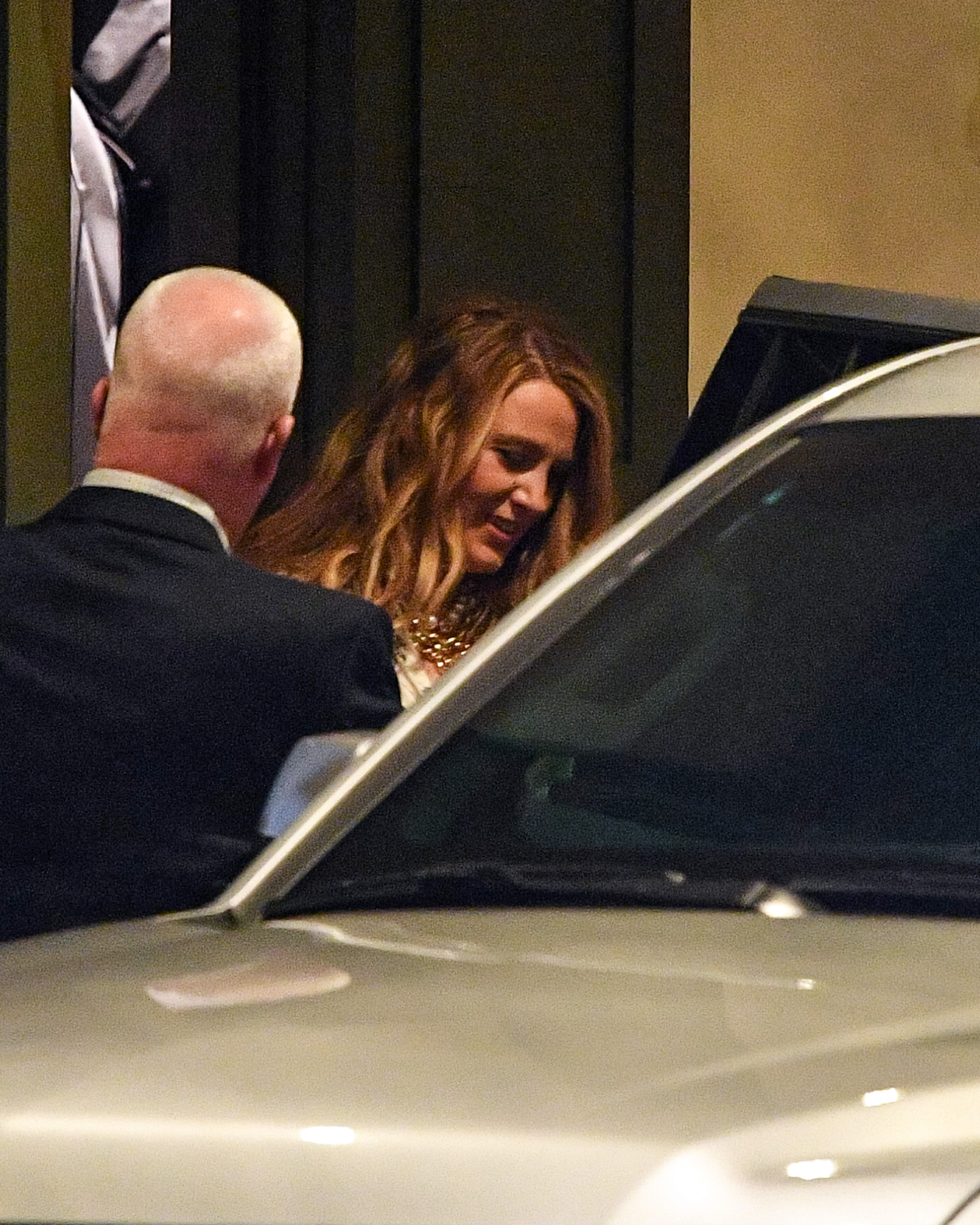 Taylor Swift Photos on Twitter: "Taylor Swift leaving a dinner at Casa