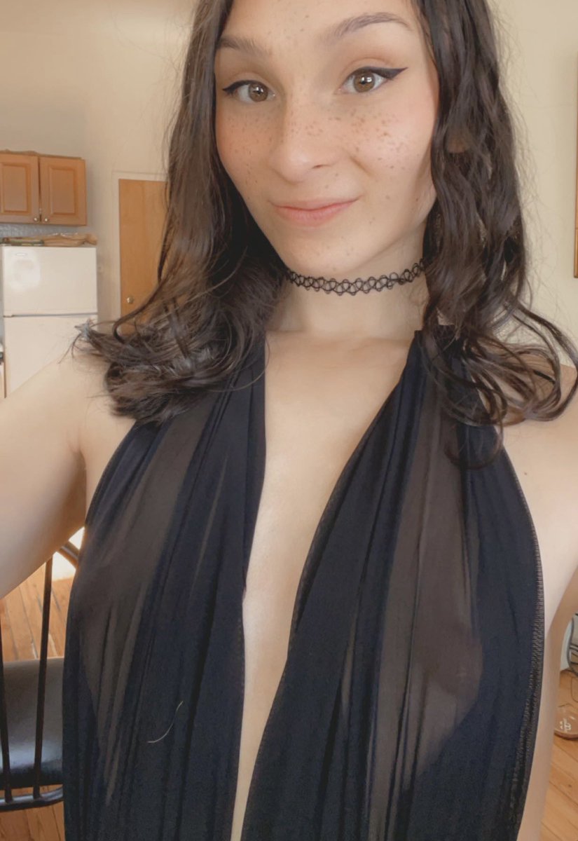amberxdiamond's tweet photo. its my birthday 😋 https://t.co/8JbEUGc4iz