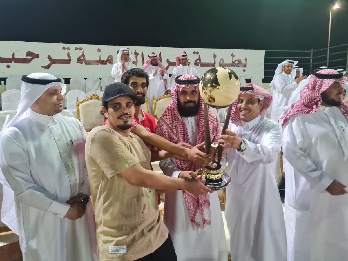 dortalsad's tweet photo. #بطل الثامنة يهنيگم بالعيد السعيد..🏆
كل عام وانتم بخير 🌹🙏
@ghranchannel 
@Godaidnews 
@news_osfan 
#بطولة_غران_الثامنة8 https://t.co/ZG61O34RoO