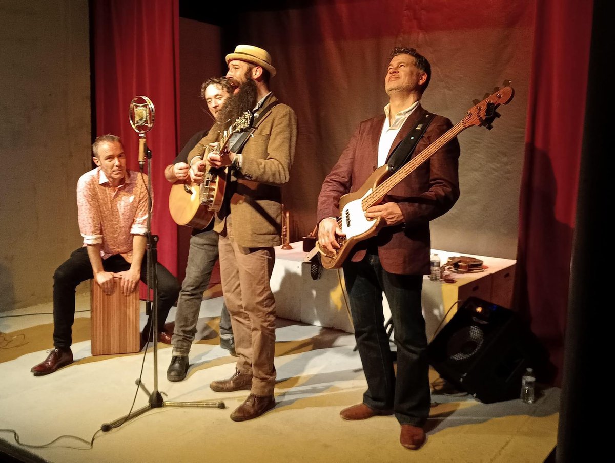 We’ve 4 shows left on this current tour but only 1 with tickets available which is at @WychwoodFolk so if a Saturday night of music in the Cotswolds is your thing then come on down! 

ents24.com/ascott-under-w…

Thanks to Michael Lane for this fab photo from last night in Rochester