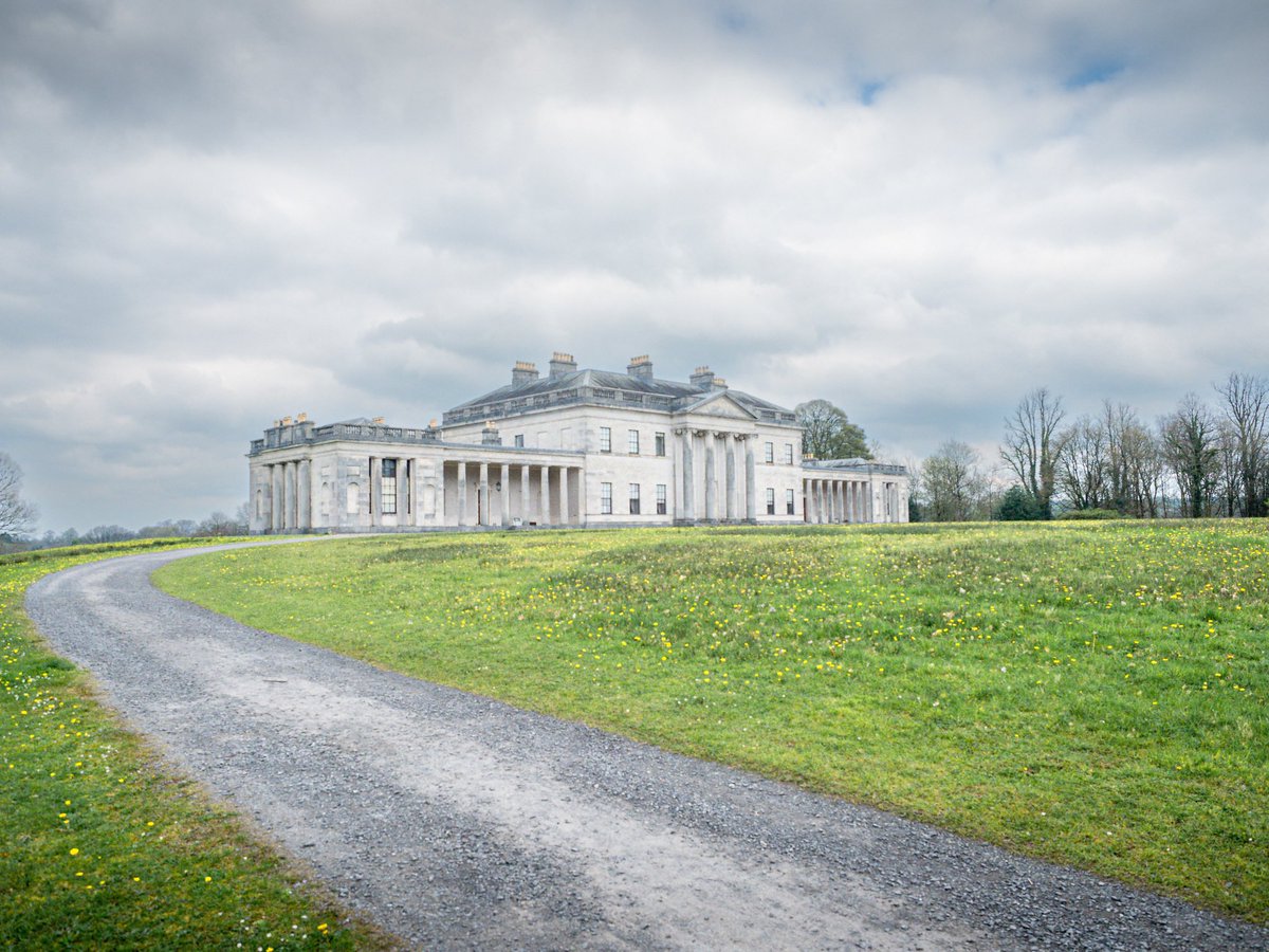 Ballyclarian's tweet photo. First time at Castle Coole - What a wonderful house and grounds. Big thanks to Lettie for a fantastic informative tour of the house. #enniskillen #countyfermanagh #fermanagh @NationalTrustNI https://t.co/dqxusLdpzE
