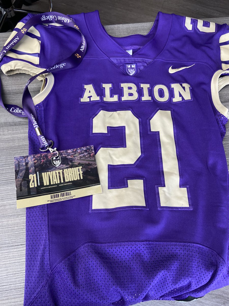 Wyatt Bruff tweet media