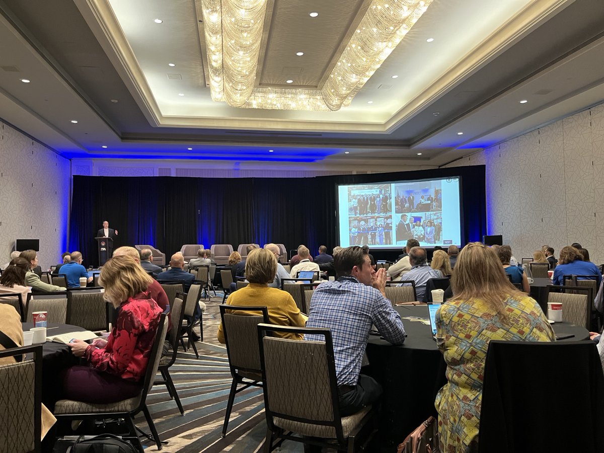 CorningOpComm's tweet photo. Live from @TIAonline's #BEADSuccessSummit: Thank you, @CommerceGov's Kevin Gallagher for sharing Corning’s ongoing efforts to expand U.S. fiber broadband access especially in rural areas. We're proud to work with you to make #InternetforAll a reality. https://t.co/LFVg5wysJK https://t.co/eYtasRD7Pq