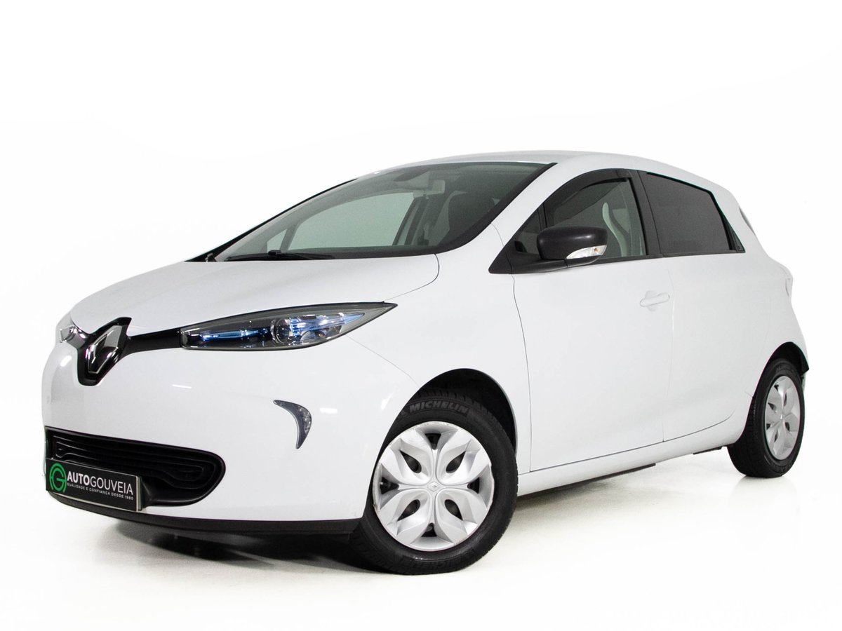 AutoGouveia's tweet photo. RENAULT ZOE R90 22 KWH AUT
Está cada vez mais fácil de desfrutar e na vanguarda do desempenho elétrico, cada pormenor foi concebido para tornar o seu Zoe 100% elétrico um concentrado de modernidade e inovação da marca Renault.
https://t.co/keBx8OyjvV https://t.co/3Lesd7j0Hu