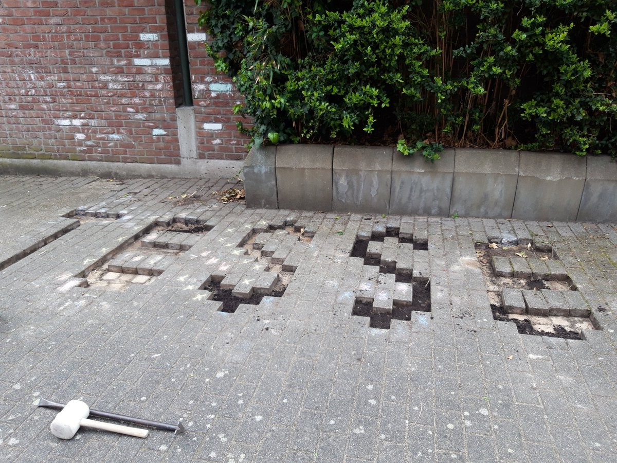 BAPitzemburg's tweet image. Vandaag zijn onze leerlingen van OV4 type 9 gestart met het #VlaamsKampioenschapTegelwippen op campus Tesse. @GO_onderwijs #helemaalGO @StadMechelen #2800love @SDGsInSchools
#SDG4 #SDG13 #SDG15 #artistiekevorming