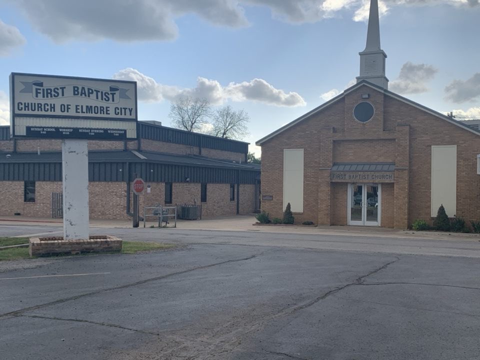 TheRedCord's tweet image. Thank you SO much to everyone who came to our youth/parent training yesterday in Elmore, Oklahoma! There were 270 students at the junior/senior high school and 45 parents at The First Baptist Church of Elmore City — Wow! Thank you all again for coming!!
#EndHumanTrafficking #Free