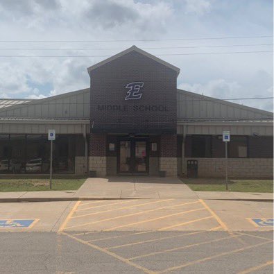 TheRedCord's tweet image. Thank you SO much to everyone who came to our youth/parent training yesterday in Elmore, Oklahoma! There were 270 students at the junior/senior high school and 45 parents at The First Baptist Church of Elmore City — Wow! Thank you all again for coming!!
#EndHumanTrafficking #Free