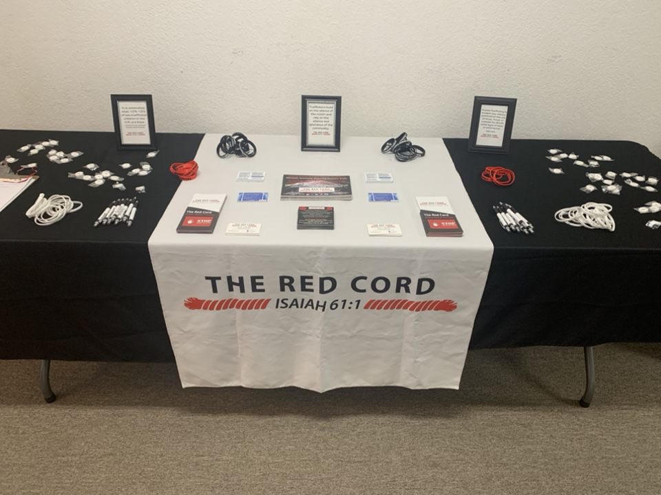 TheRedCord's tweet image. Thank you SO much to everyone who came to our youth/parent training yesterday in Elmore, Oklahoma! There were 270 students at the junior/senior high school and 45 parents at The First Baptist Church of Elmore City — Wow! Thank you all again for coming!!
#EndHumanTrafficking #Free