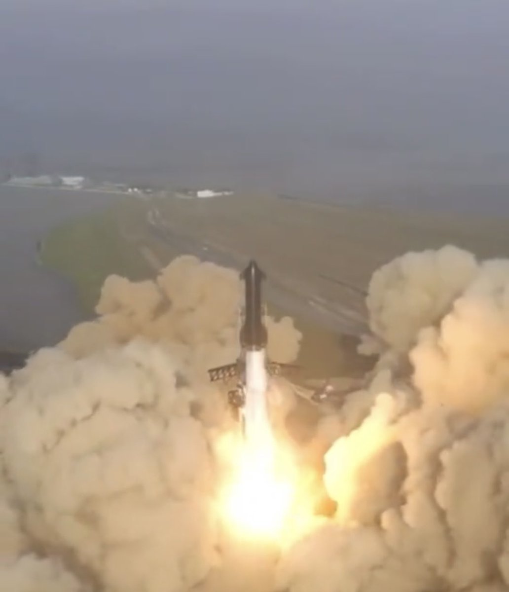 Alex von Eckartsberg tweet media