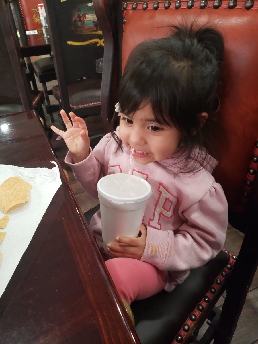 Guisada Guzzler (@mangwhale) on Twitter photo 