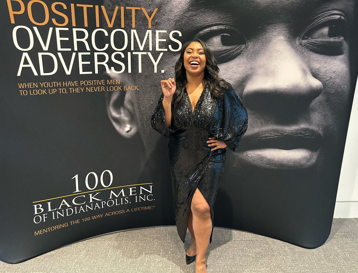 IAmAlexisRogers's tweet photo. P O S I T I V I T Y π‘
OVERCOMES
ADVERSITY π
I so appreciate the work that @100BlackMenIndy does and Iβm honored they let me be part of their magical outreach!
#cultureconnoisseur #VoiceAmplifier #100blackmen
https://t.co/c2w8dwvUyv https://t.co/MhSRk8RP3n