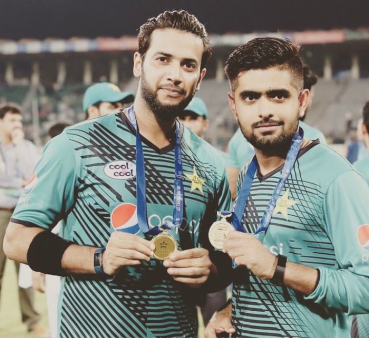 barkatalidayo0's tweet photo. Maddy &amp; Bobby 😍😋
Friendship
#ImadWasim 
#Babar
#Maddy 
#Babarazam
#PakistanCricket 
#PakvsNz https://t.co/IOGWvPXVSa