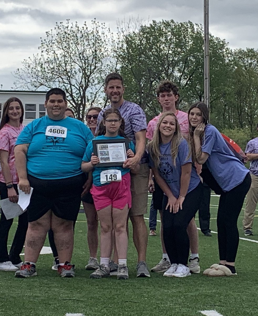 Mehlville_HS's tweet photo. Today Mehlville hosted Special Olympics. Thank you to all our staff, students, and partner schools that made this day such a success! #msdr #Wearemehlville https://t.co/jpkRXPJ9Ni