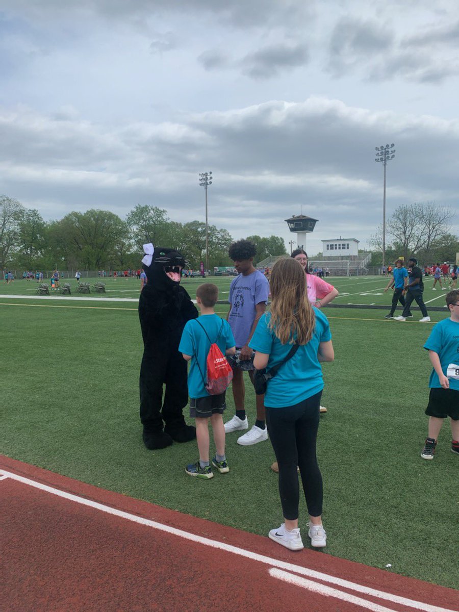 Mehlville_HS's tweet photo. Today Mehlville hosted Special Olympics. Thank you to all our staff, students, and partner schools that made this day such a success! #msdr #Wearemehlville https://t.co/jpkRXPJ9Ni