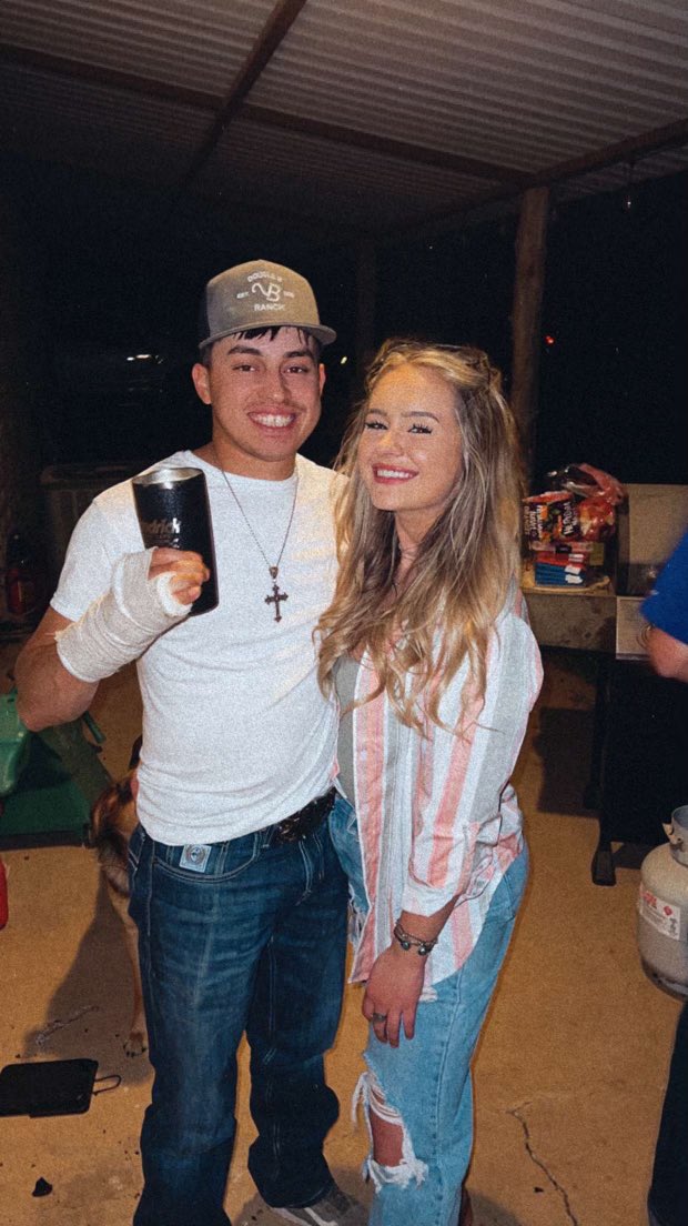 10/10 crawfish boil date 🦞❤️