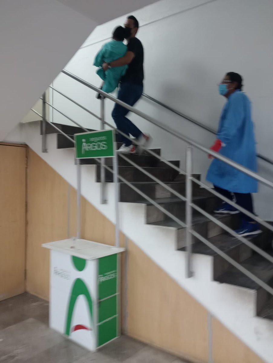 javier_r_v's tweet photo. Las cosas de mal en peor en el imss de la margarita @cali_gil @janethleontv @JCarlos_Valerio @aztecapuebla @TelevisaPuebla @Tu_IMSS @zoerobledo @ImagenTVMex @YulianaEscobedo https://t.co/88wf2kSISM