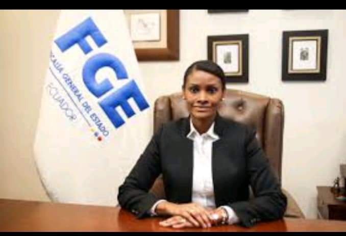 RRueda_Ermel's tweet image. 🆘️PLAGIO O NO EXISTE LA TESIS DE DIANA SALAZAR🆘️🆘️
#Temor
Asambleísta @anaraffo1, sobre tesis de la &quot;Fiscal General de la Nación&quot; #DianaSalazar,  que no aparece por ningún lado, debería ser destituida por la &quot;Asamblea  Nacional del Ecuador&quot;. La Fiscal corrupta es un fraude.