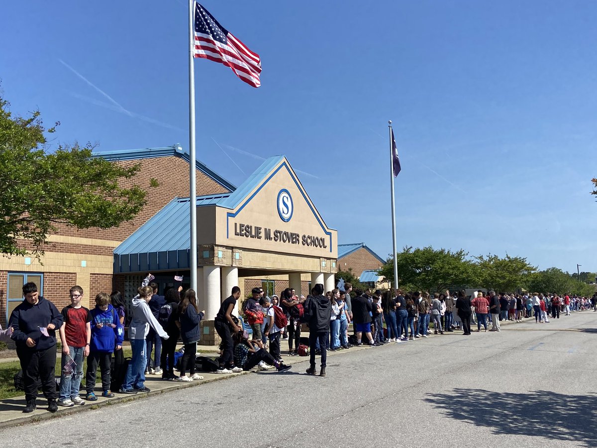 Leslie M. Stover Middle School tweet media