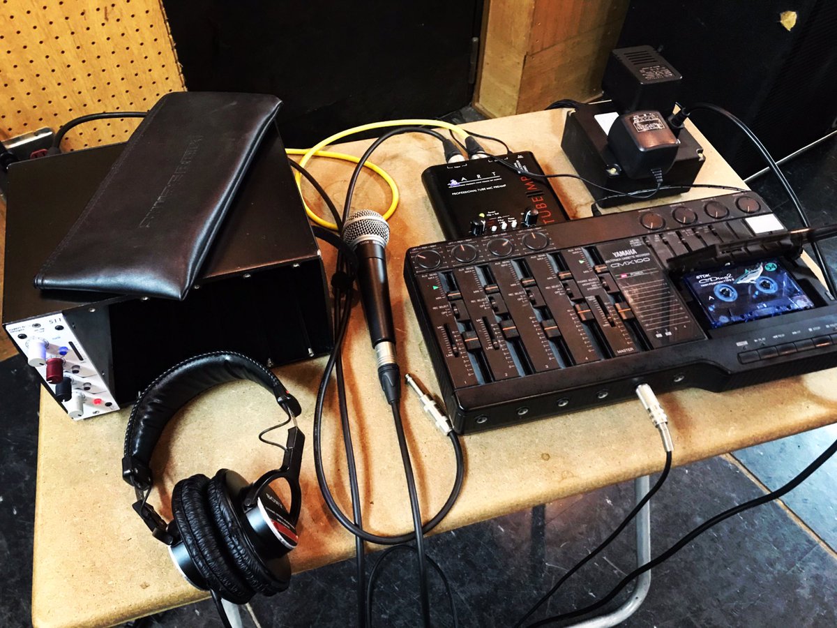 mohawk_heidi's tweet image. 自分の曲を初めて大声で歌ったんだけど、まあ悪くない気分でしたね。

#vocal #recording #analogrecording #mtr #neve #casettape #api500