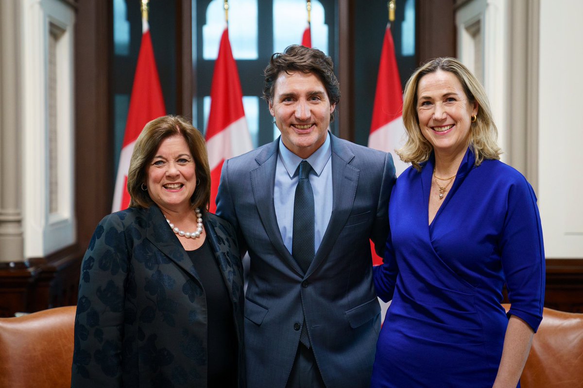 KirstenHillmanA's tweet photo. Great to be in Ottawa with @SuzanneUSCC and @JustinTrudeau to discuss how we can further strengthen the Canada-U.S. economic partnership, enhance our integrated economies, and create new opportunities on both sides of the border. Looking forward to continued collaboration. https://t.co/6EORvy48Ur