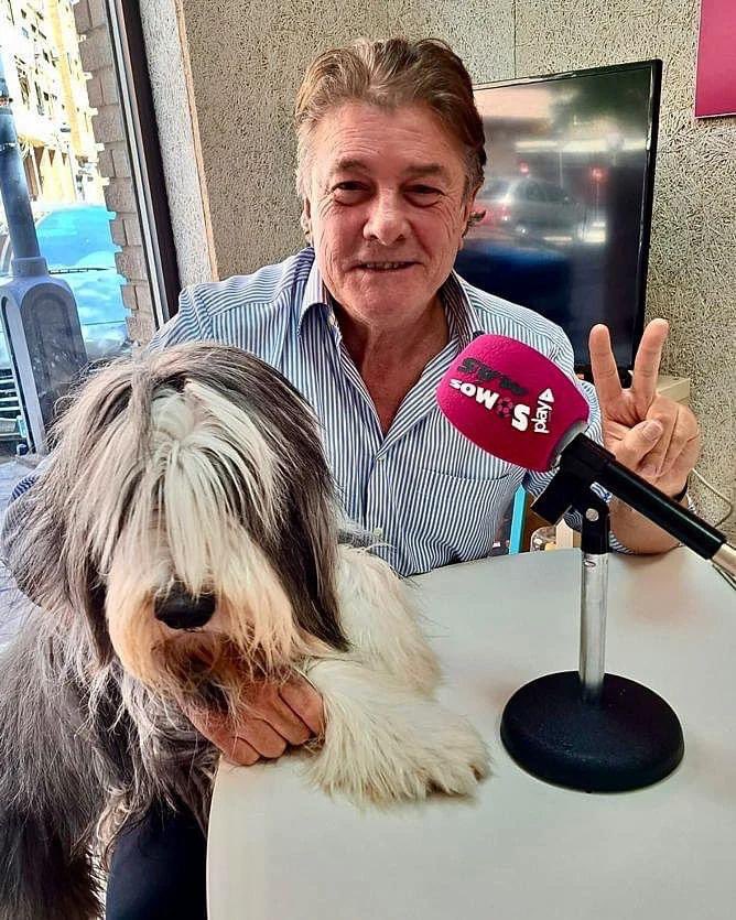 playradiovlc's tweet photo. Maravillosa entrevista de Francisco esta mañana en #Discomovida con @vtealventosa que además ha venido muy bien acompañado de su precioso perro “Fran” 🐶
¡Gracias FRANCISCO siempre es una alegría para nuestra emisora!
https://t.co/ci8gUdGMd6
@moonilopezzz @liidiiaa01_ https://t.co/sDCNkb5zhM