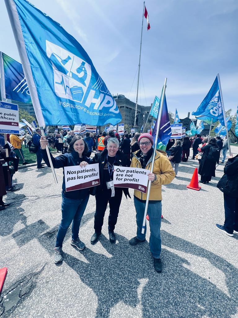 OPSEU's tweet photo. .@OPSEU Hospital Professionals &amp; allies rallied at QP today to speak out against harmful Ford govt policies! 
Failure to address critical understaffing. Wage cuts. Healthcare profession deregulation. Privatizing hospital services. 
#SavePublicHealthcare #OrganizeFightWin https://t.co/ZJvsr1IsSy