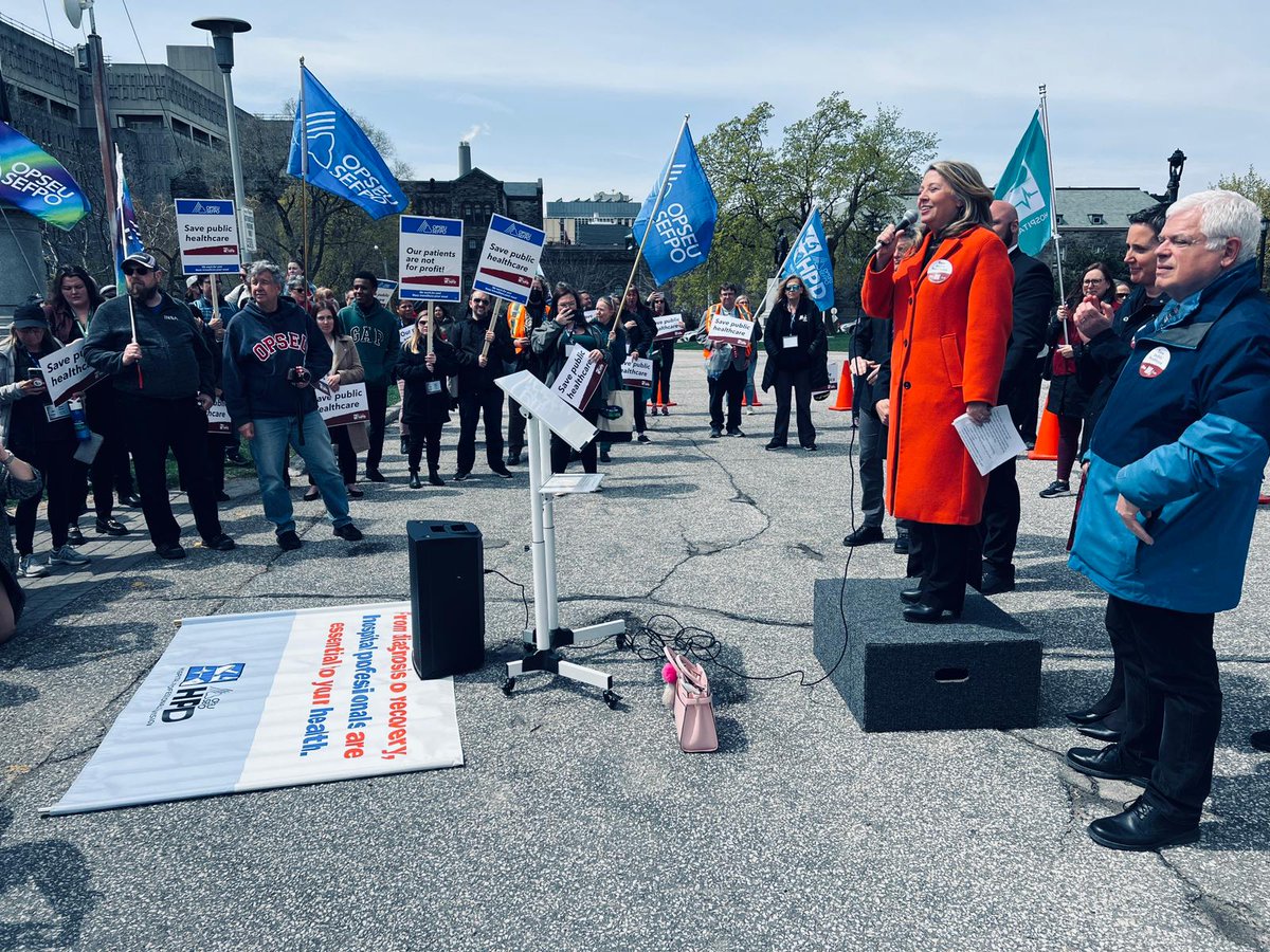 OPSEU's tweet photo. .@OPSEU Hospital Professionals &amp; allies rallied at QP today to speak out against harmful Ford govt policies! 
Failure to address critical understaffing. Wage cuts. Healthcare profession deregulation. Privatizing hospital services. 
#SavePublicHealthcare #OrganizeFightWin https://t.co/ZJvsr1IsSy