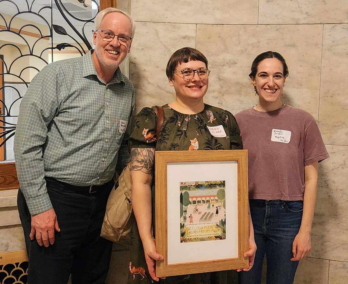 The City of Minneapolis recently honored the Sabo Center for Democracy and Citizenship with a Local Public Health Hero Award for their food access work in the Cedar-Riverside neighborhood. Learn more about this important work! augsburg.edu/news/2023/04/2…