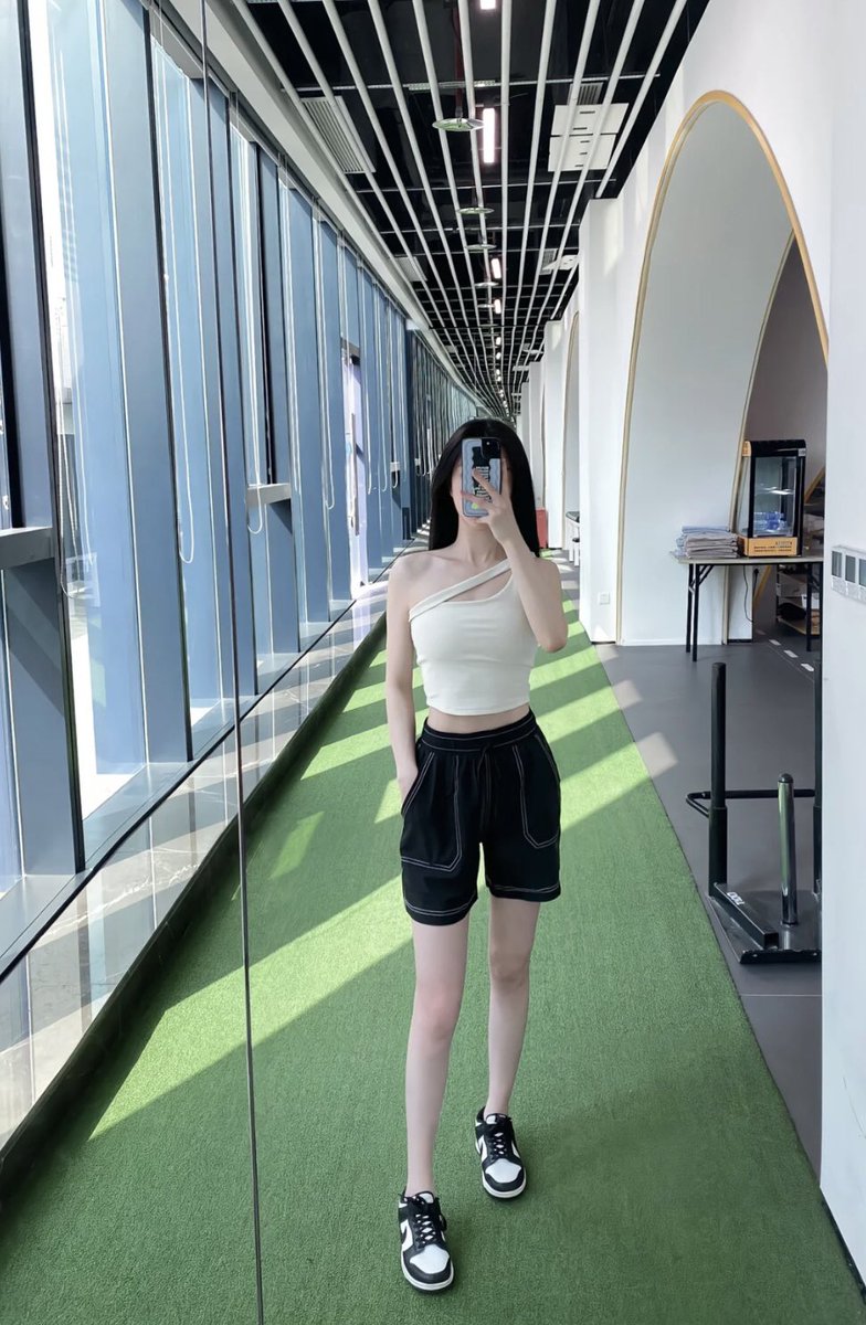 youya552's tweet photo. #shanghai 撩人是我的爱好,动心就是你的不对了🤨🤨🤨心动加主页 https://t.co/uparzISLmj