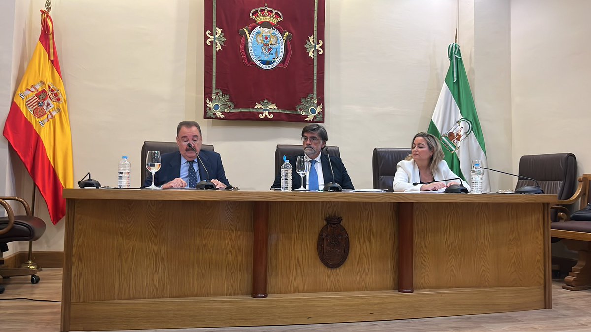Asistimos en <a href="/ICASEVILLA/">Ilustre Colegio de Abogados de Sevilla</a> a jornada sobre nulidades matrimoniales