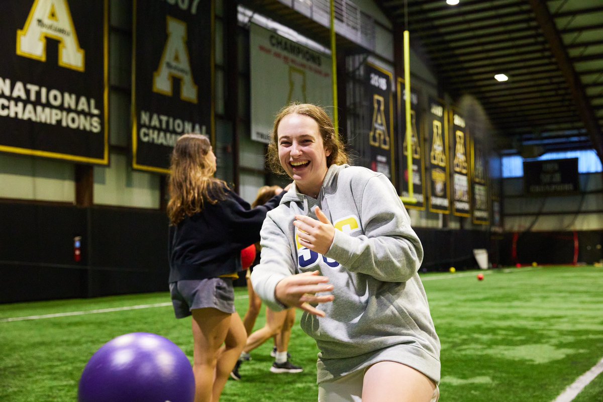 appstatewgolf's tweet photo. We had a ball at the Spring Fling event last night!
#CharacterProcessResult https://t.co/Qa8koARdxa