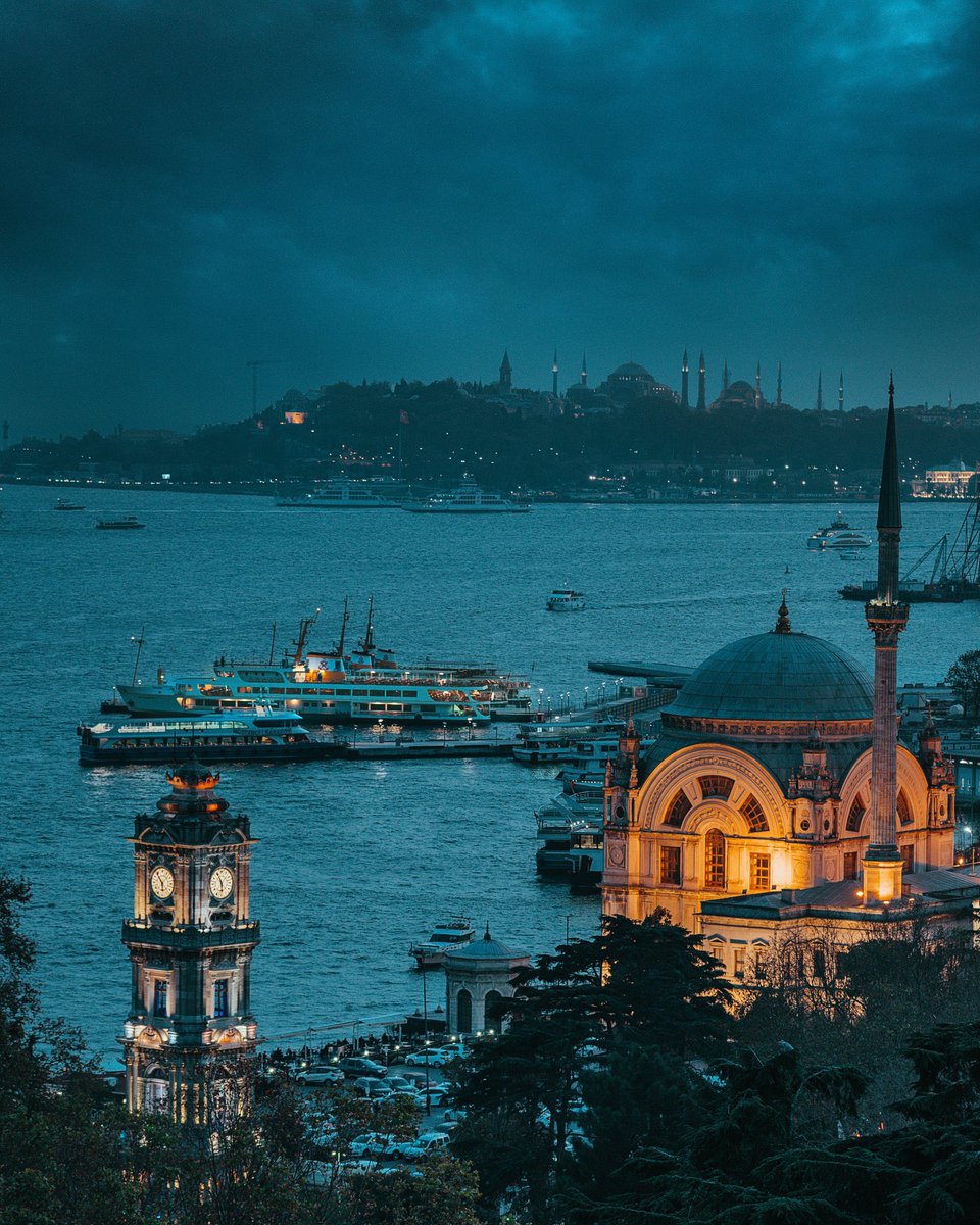 Ömrümüzden bir ramazan daha geldi geçti.Rabbim tekrar kavuşmayı nasip etsin.Tuttuğumuz oruçları,yaptığımız hayır ve duaları kabul etsin 
inşaallah ..! 🙏 #Ramazan2023 #RamazanaVeda #ElvedaYaSehriRamazan