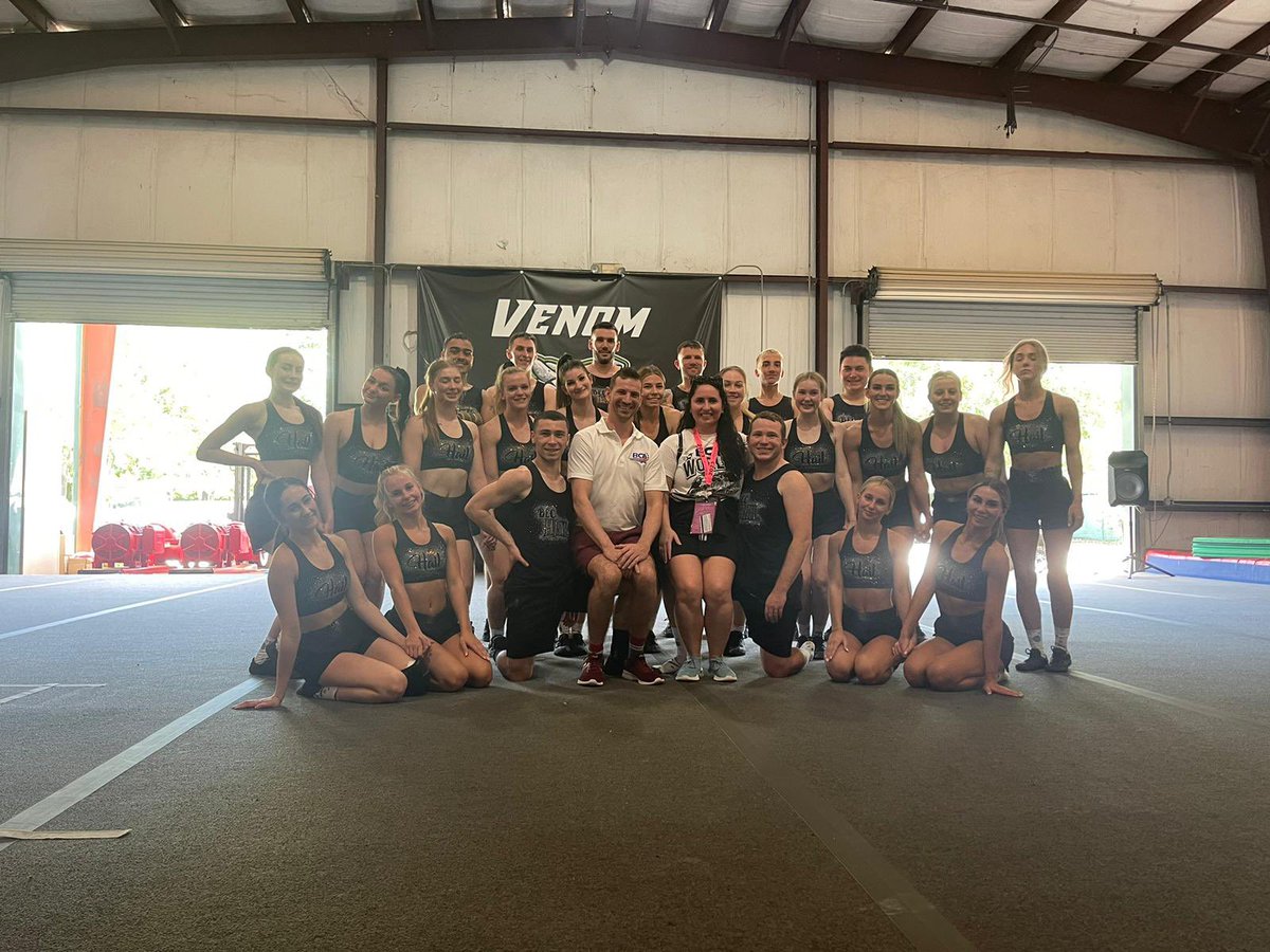BEC_HAIL's tweet photo. Hail’s final training session before worlds and we HIT ZERO🥹💙 https://t.co/eU0gg4rDvF