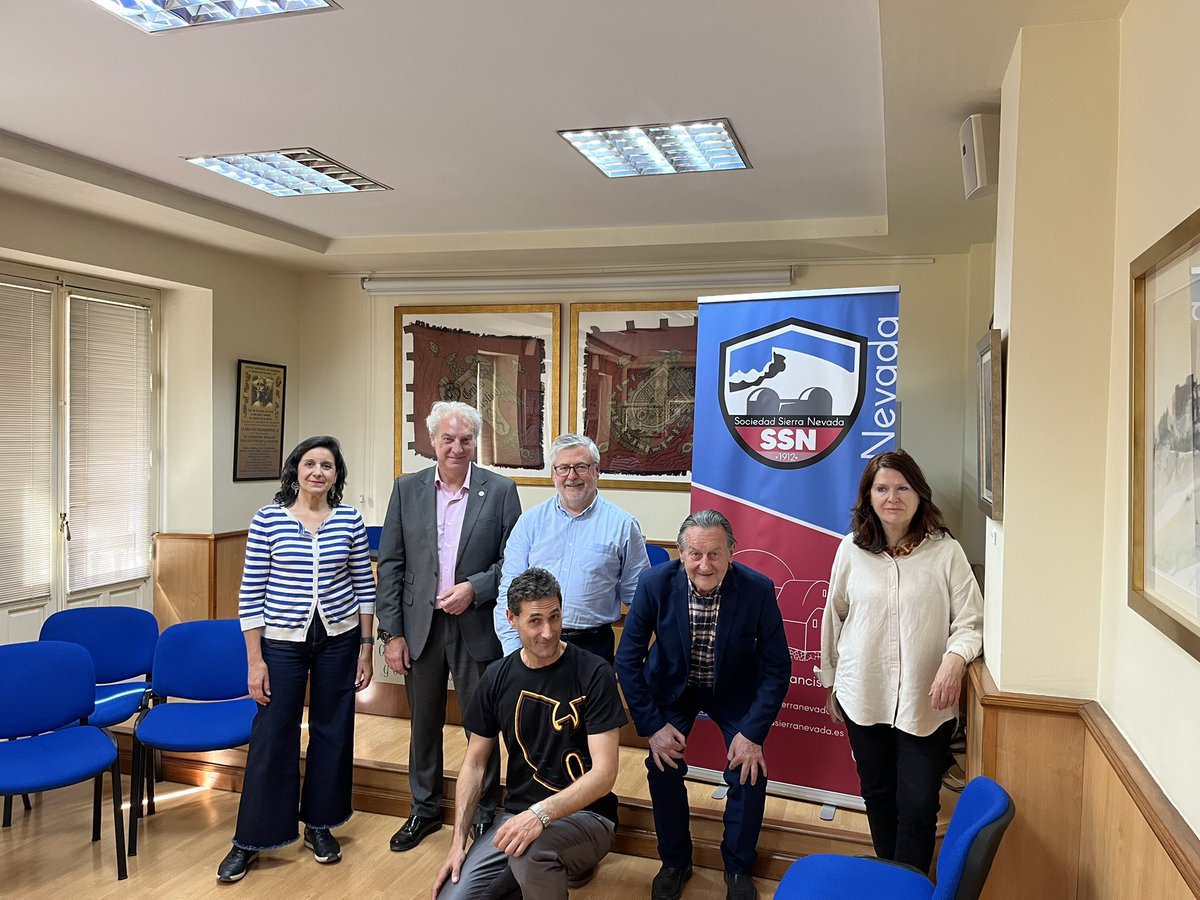 Es de agradecer que el club granadino de más antigüedad invite a la <a href="/ConcejaliaDXTgr/">Concejalía Deportes Granada</a> a participar en sus “Tertulias Montañeras”

Han sido 75 minutos muy agradables de transferencia de conocimiento y proyectos futuros!!

<a href="/SociedadSNevada/">Sociedad Sierra Nevada</a>