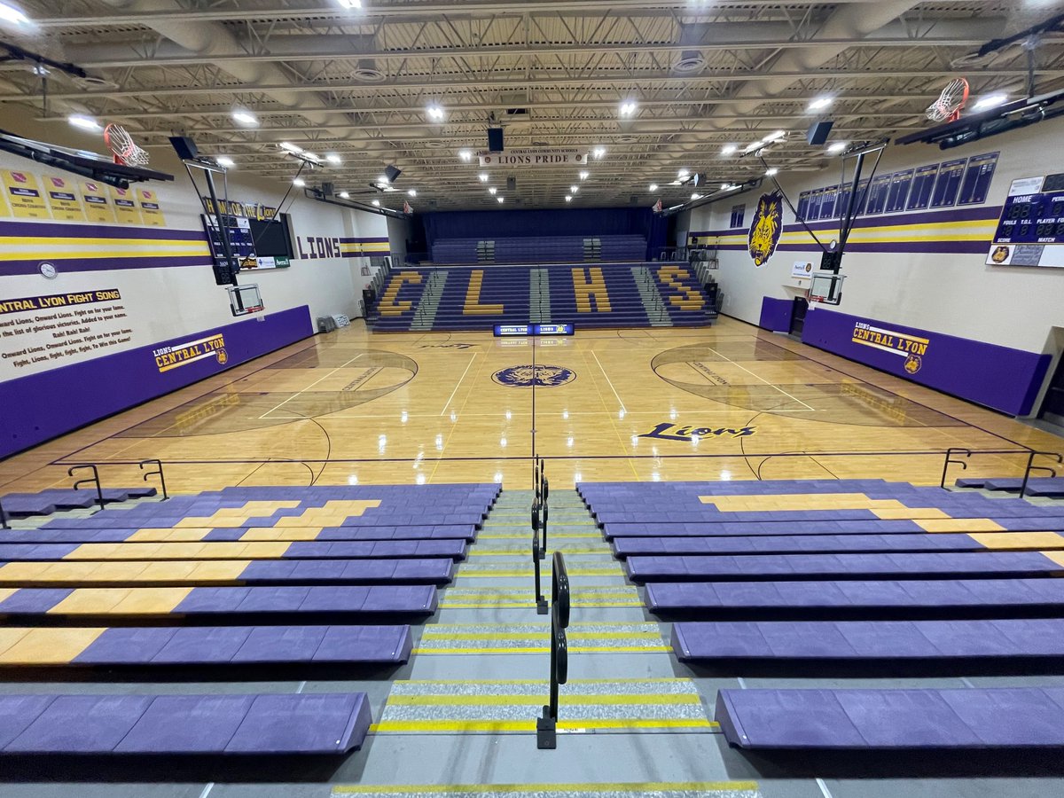 VarsityGroupDSM's tweet photo. We worked with this school to get new wall padding, score tables, championship signs, state qualifier signs, and a fight song wall wrap.

This gym is looking great!

@CentralLyon 

#Lions #IowaSchools #VarsityGroup https://t.co/BPFj4iKNwv