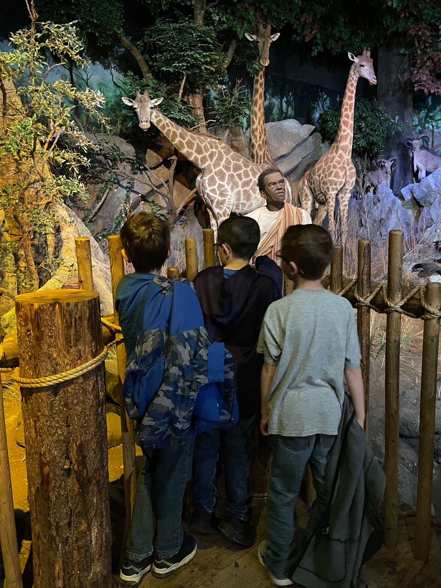 JayeDitter's tweet photo. Our afternoon group for Safari Edventure Day is St. Francis Xavier Catholic Elementary from Junction City. These kiddos will have a fun afternoon and be learning along the way! ￼Can’t beat that! ￼ https://t.co/ygBryYbeHv